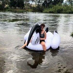 Meet your Posher, Alison